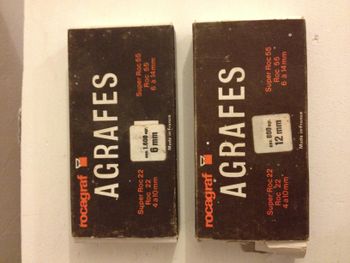 Lot de 2 boites d'agrafes rocagraf
