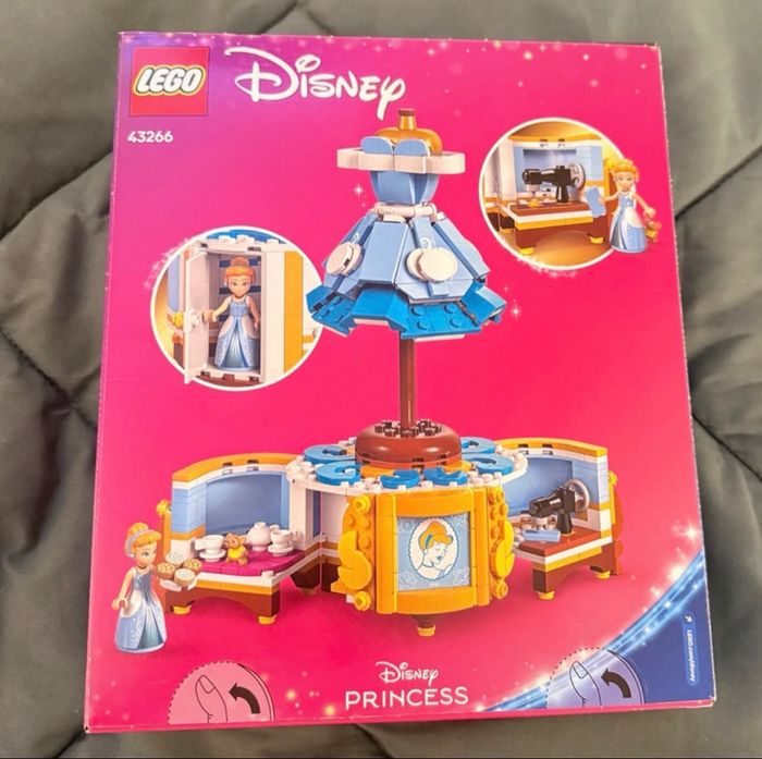 LEGO 43266 Disney Princess La robe de Cendrillon. Neuf. Scellée.