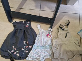 Lot 16 robe fille 1 salopette 12 mois obaidi disney