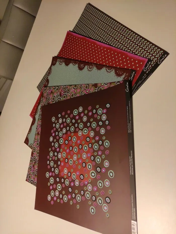 Papiers pour loisirs créatifs - photo numéro 2