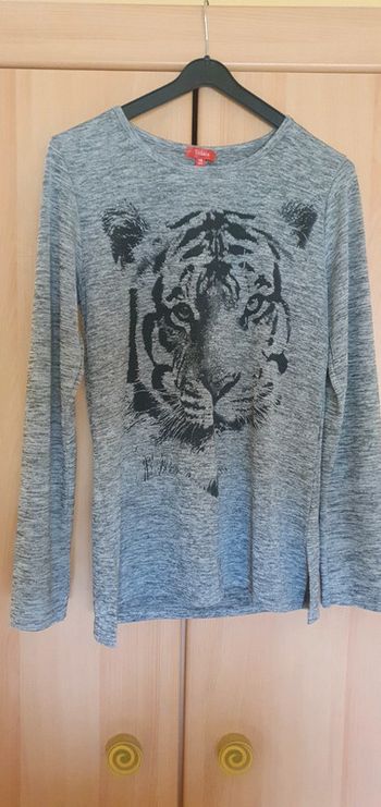 Haut avec tigre. 14 ans