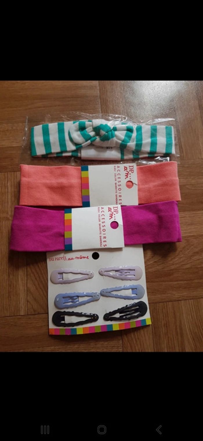 Lot bandeaux et barrettes DPAM