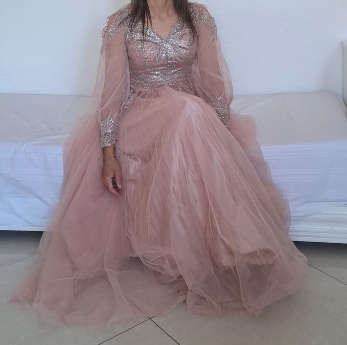 Robe en excellente état - photo numéro 2