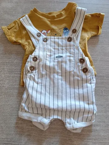 Ensemble Winnie, taille 1 mois.