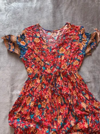 Robe longue femme fleurie taille 38 Shein en très bon état