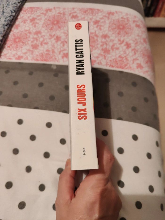 Six jours - photo numéro 3