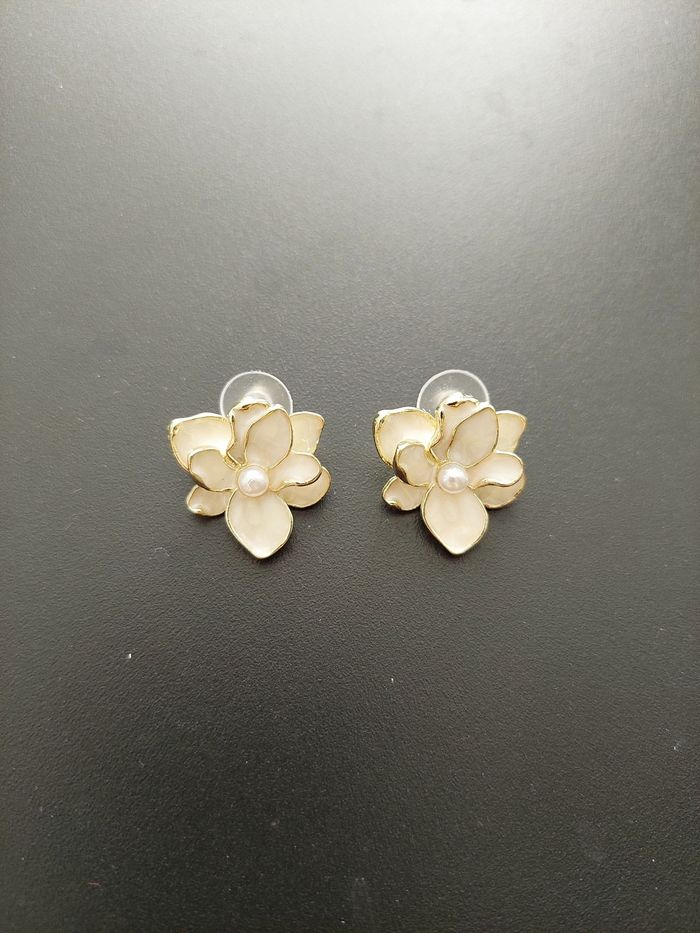 Boucles d'oreilles - photo numéro 1