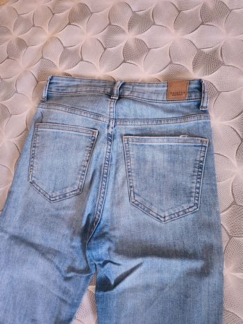 Jeans Bershka tbe