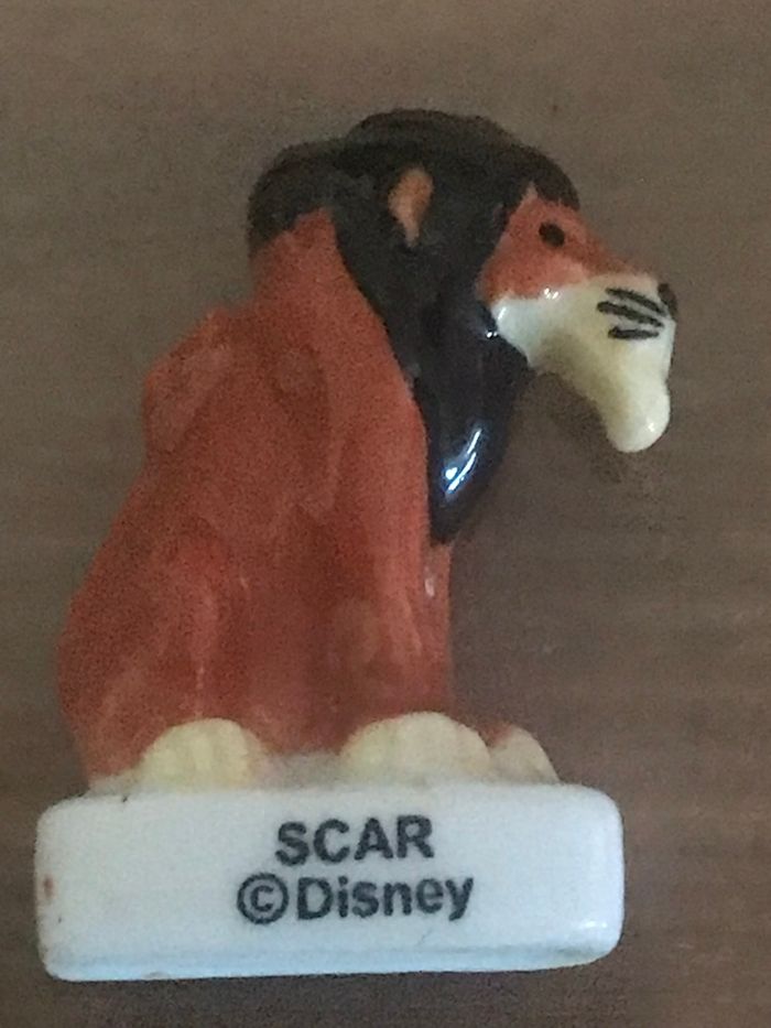 4 fèves Roi Lion - photo numéro 4