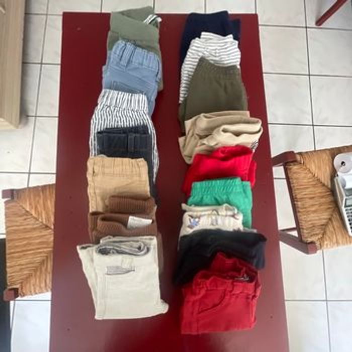 Lot de 7 pantalons et 6 shorts 3 mois