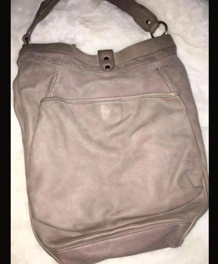 Joli sac à main Vanessa Bruno en cuir tbe - photo numéro 6