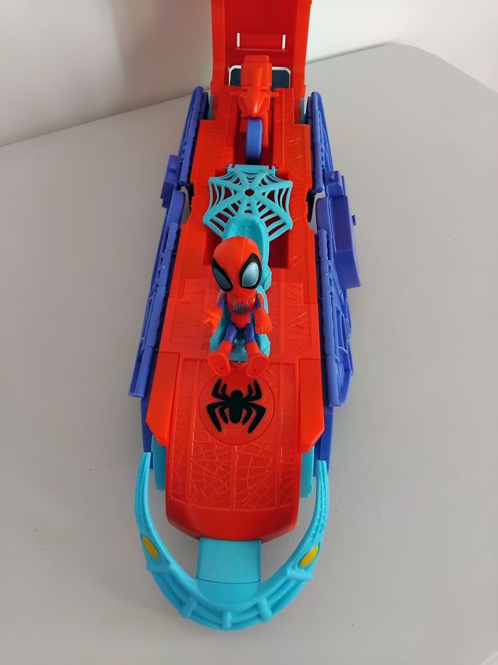 SPIDEY Arachno Mobile Camion QG Spider 🕸 - photo numéro 4