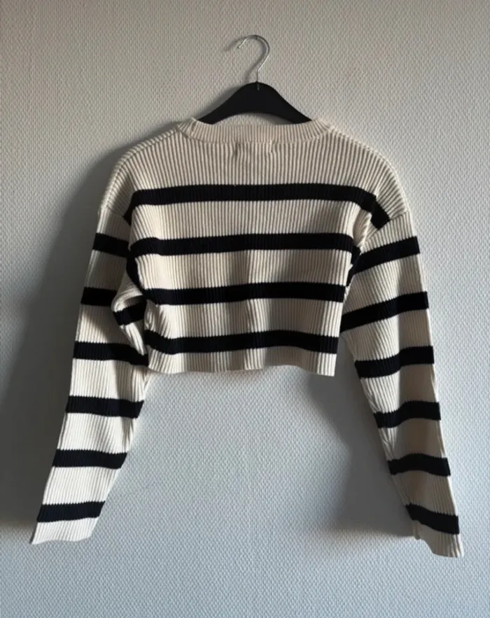 Pull crop top à rayures - photo numéro 5