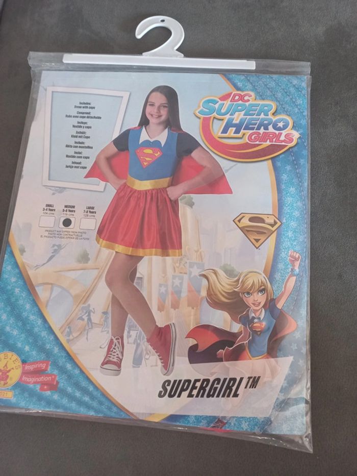 Deguisement robe dc super hero girls supergirl 5/6 ans