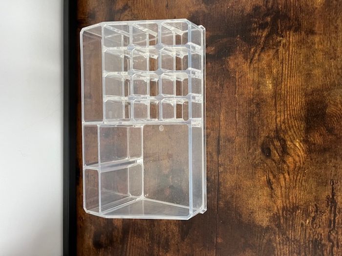 Rangement maquillage – organisateur pratique & design, parfait état