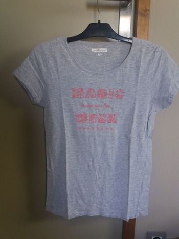 Tshirt gris avec inscription