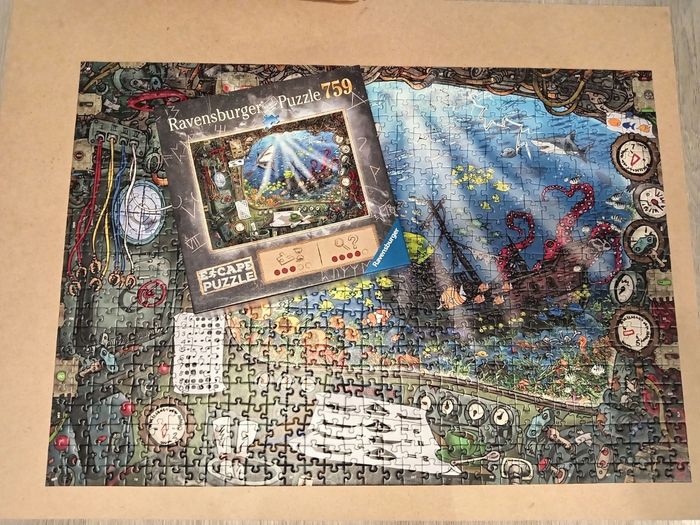 Escape puzzle Ravensburger - sous marin - 759 pièces