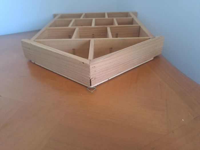 Étagère vintage à miniature en forme de maison 🏠 - photo numéro 3