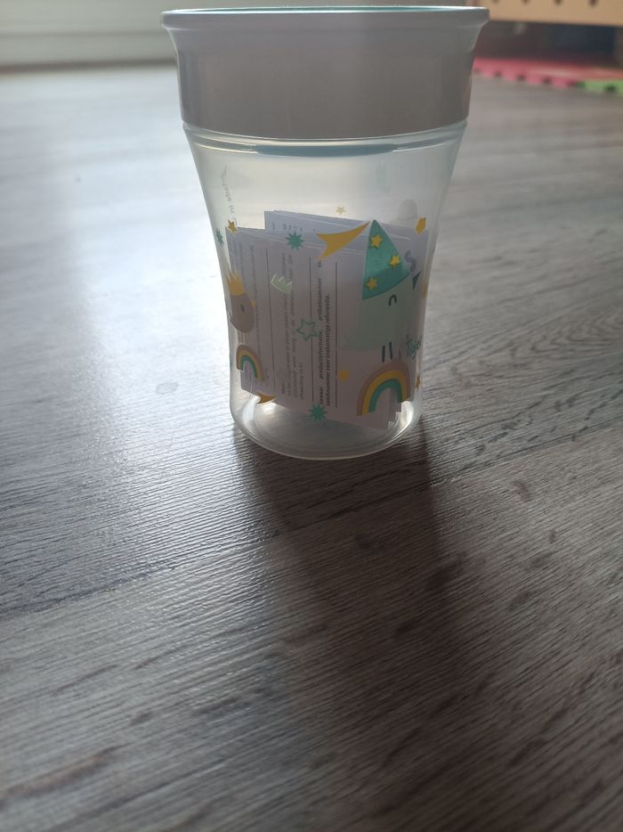 Tasse avec bord 360° anti fuite 250ml - photo numéro 3