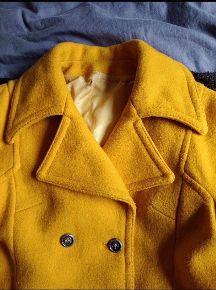 Manteau jaune moutarde col V Havrey paris chaud retro - photo numéro 5
