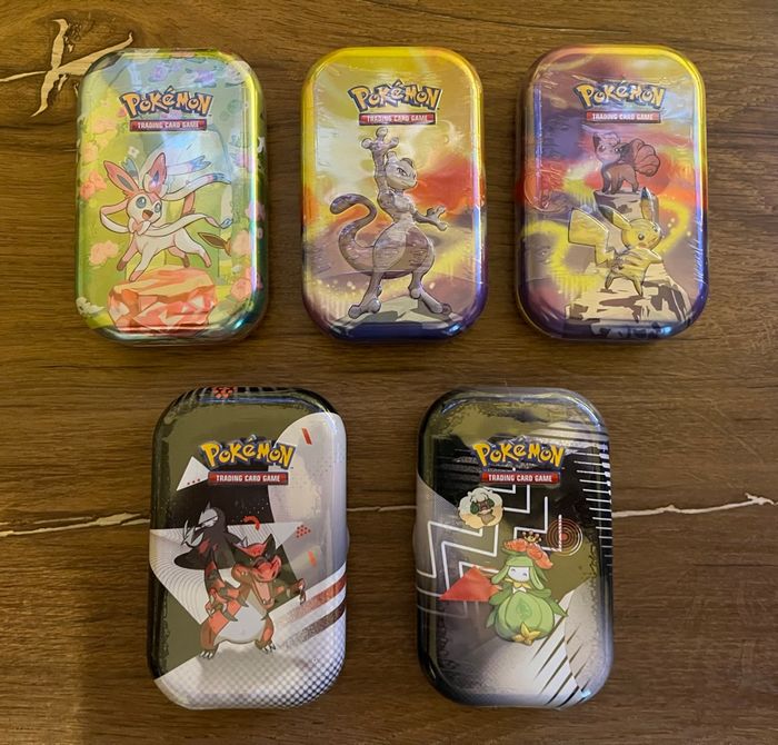 Lot Mini Tin 8.5, Kanto et 10.5