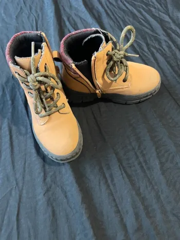Chaussures montantes
