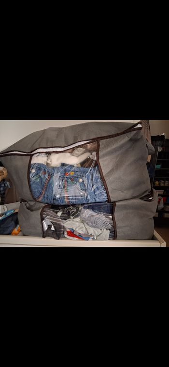 Gros lot de vêtements nourrisson neuf et en Excellent état plus de 100 pièces de 0 à 3 mois