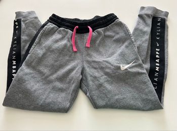 Jogging kylian mbappé