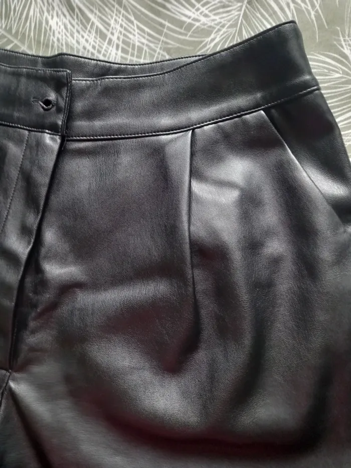 Short cuir - photo numéro 2