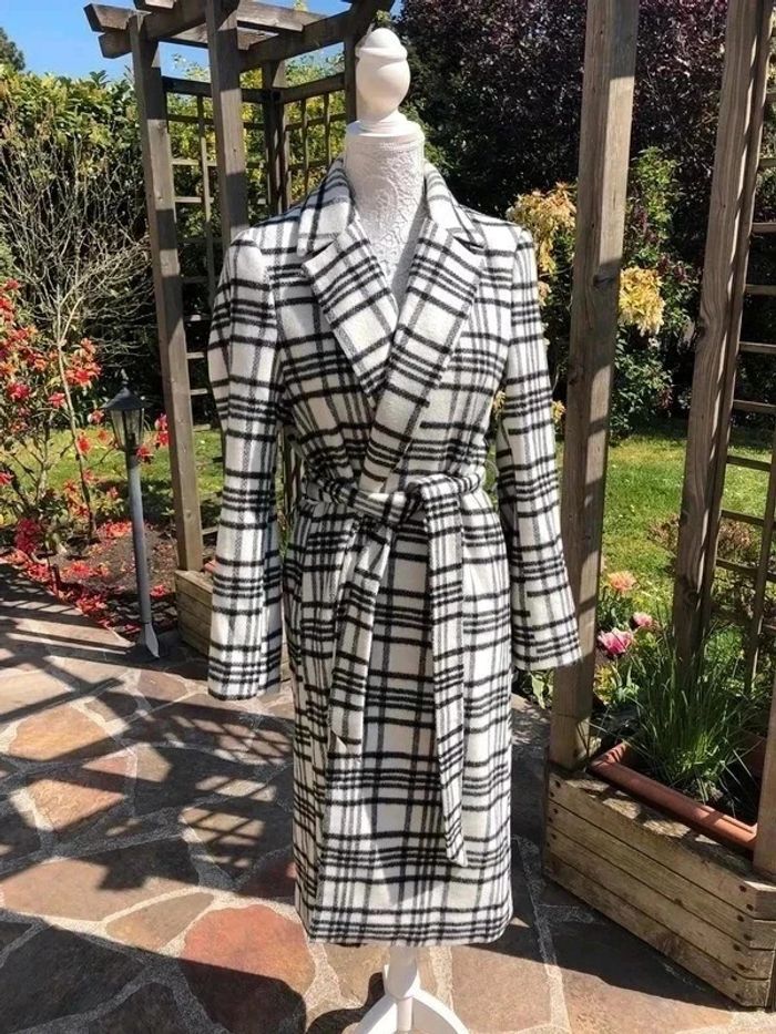 Manteau H&M neuf noir et blanc à rayures - photo numéro 2