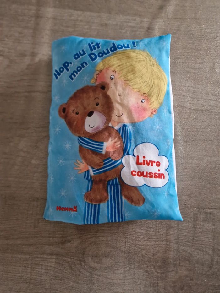 Livre coussin Hemma
