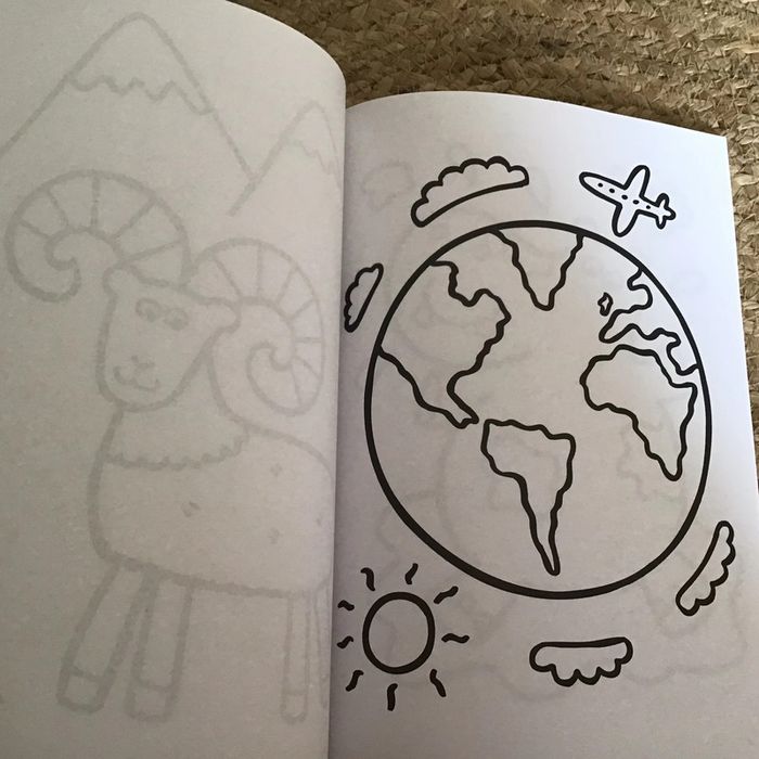 Livre 36 coloriages My big yellow - photo numéro 4