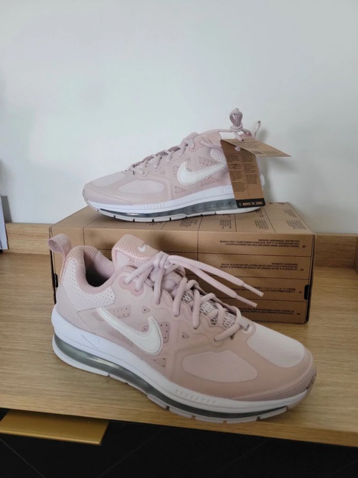 Nike Air Max Genome T40