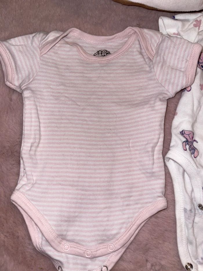 Lot de 3 body 3 mois ML et MC - photo numéro 2