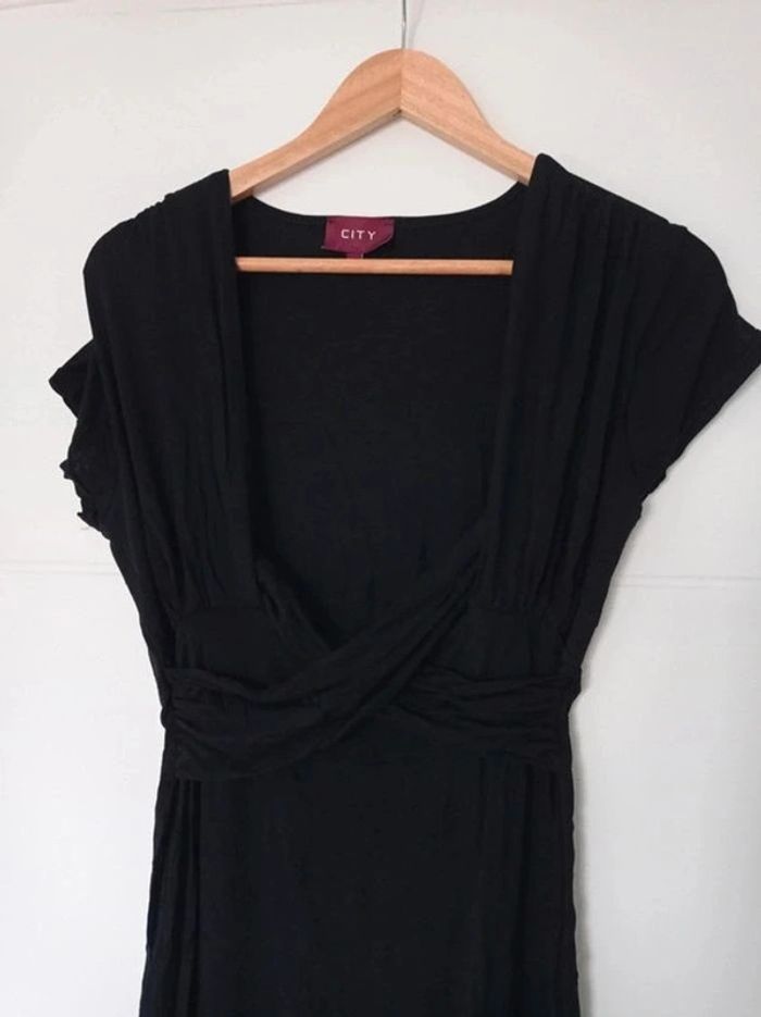 Robe noire City taille 2 - photo numéro 2