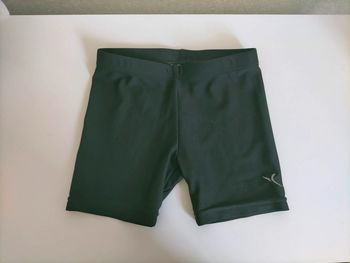 Short / shorty decathlon - 6 ans