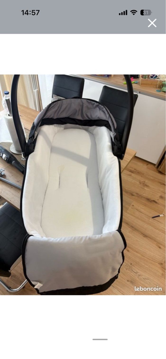 Poussette chicco noir 3 en 1 - photo numéro 3