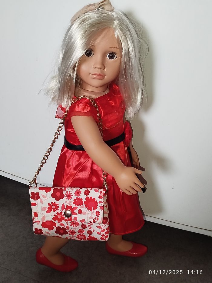 Poupée our generation - photo numéro 4