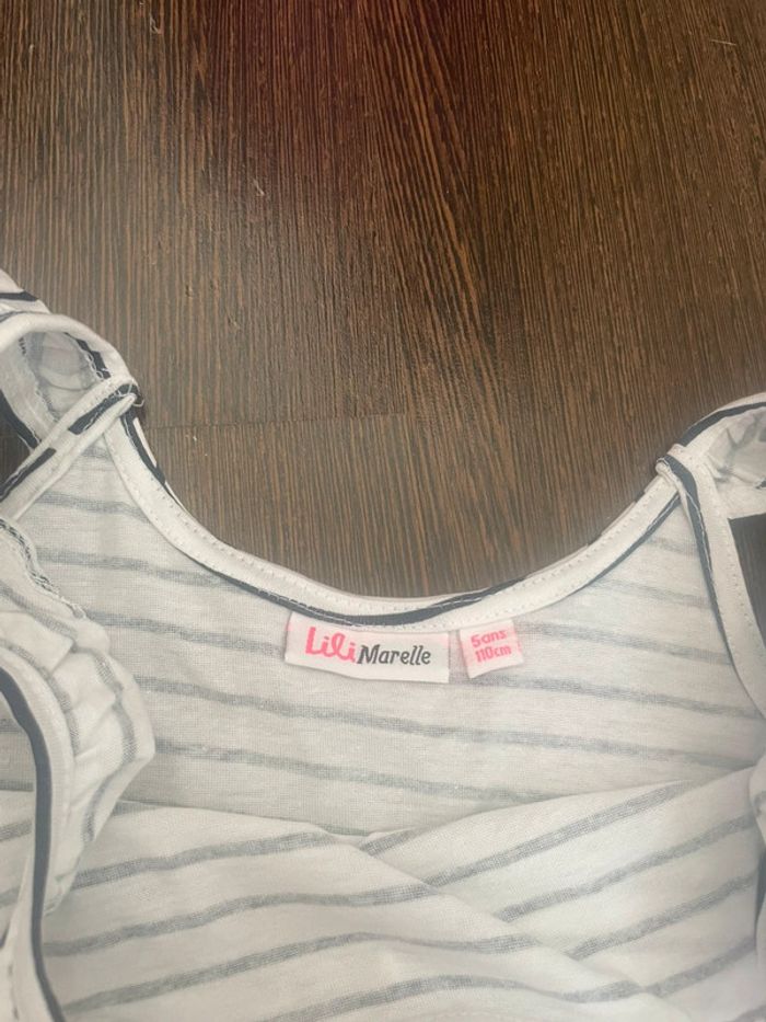 Robe taille 5 ans - photo numéro 3