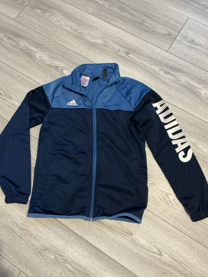 Veste Adidas enfant taille 11/12 ans