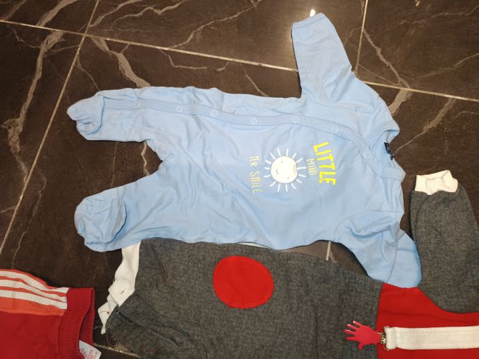 Lot de 4 vêtements garçon 3 mois - photo numéro 4