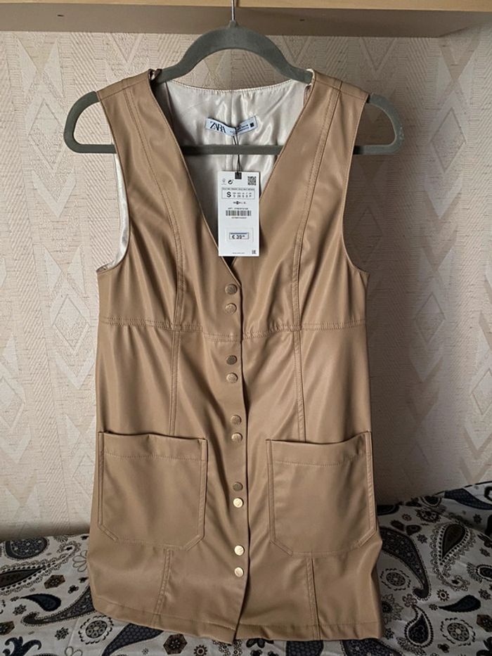 Superbe belle robe beige mini Zara neuve avec étiquette taille S - photo numéro 3