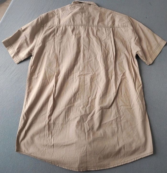 Chemise manches courtes taille M - photo numéro 2
