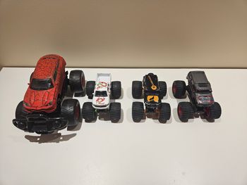 Lot véhicule Monster truck