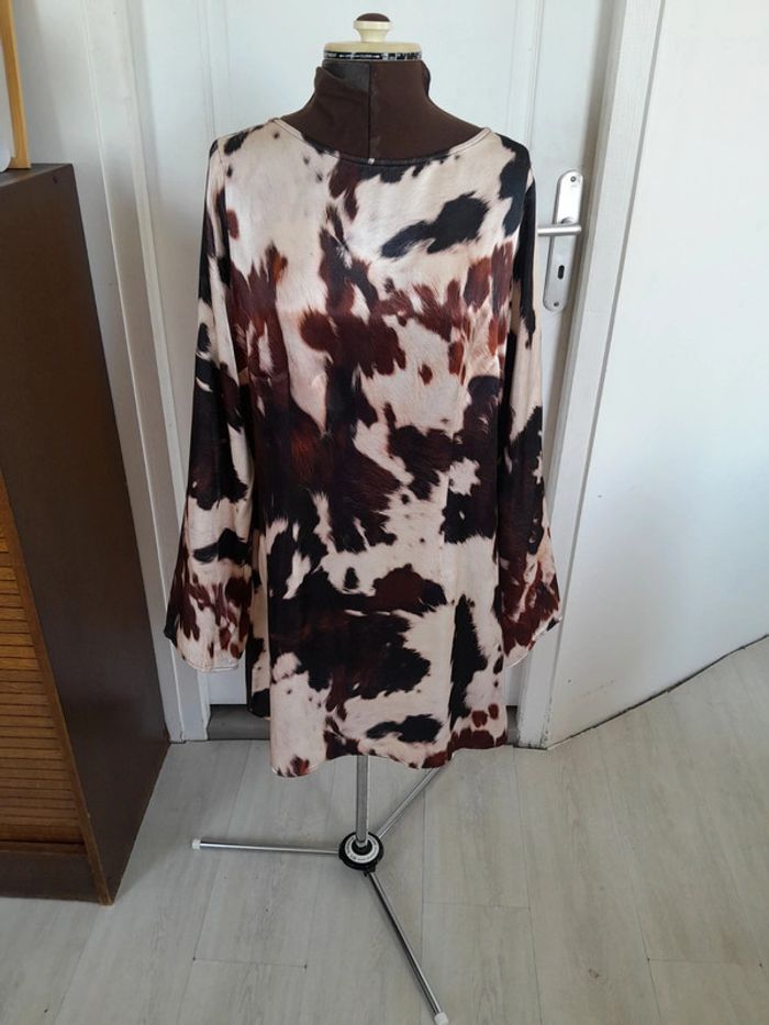 Petite robe ou tuniques Asos Design neuf sans etiquette 40 / 42