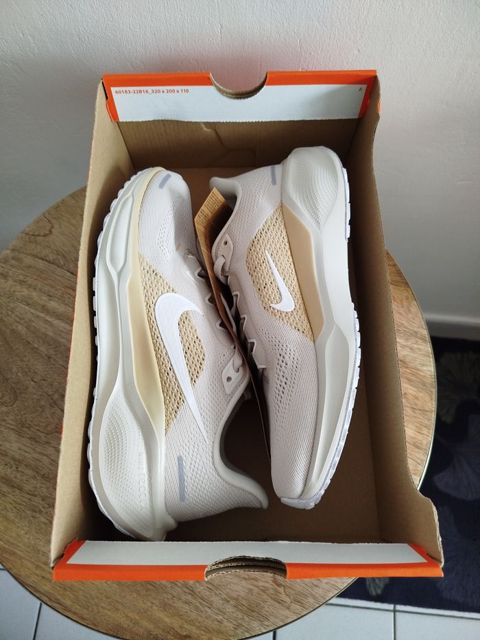 Baskets Nike T 39 - photo numéro 7