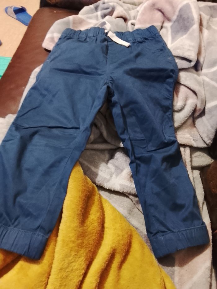 Pantalon garçon entre 3 et 4 ans Zara  h&m kiabi - photo numéro 3