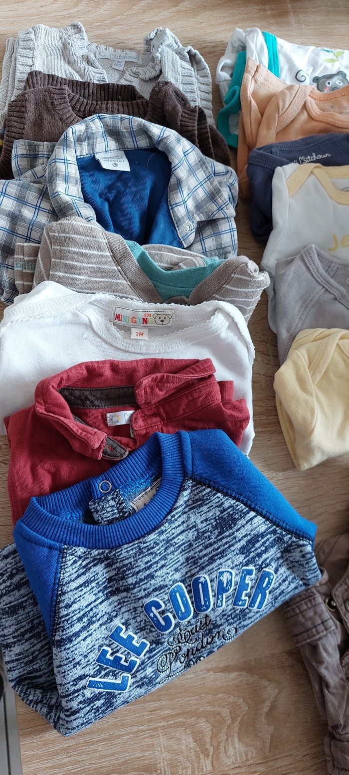 Lot de vêtements - photo numéro 2