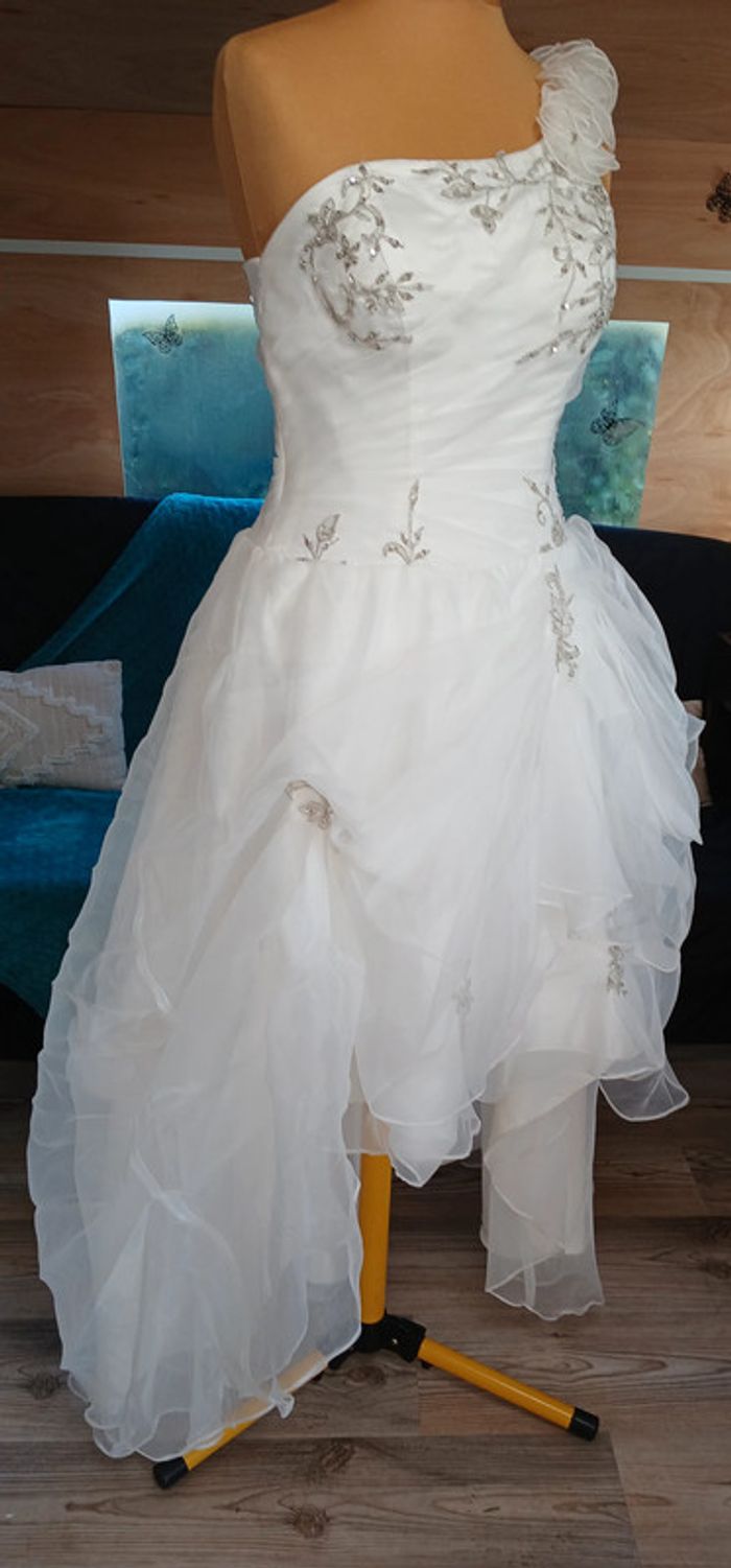 robe de mariée unique taille 38/40 - photo numéro 7