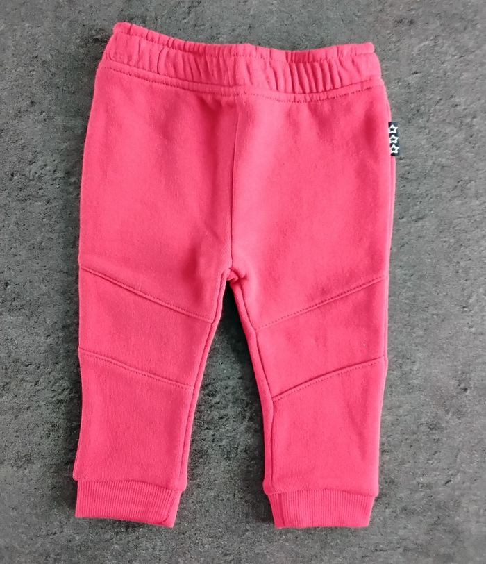 Tenue Pull +pantalon - photo numéro 3